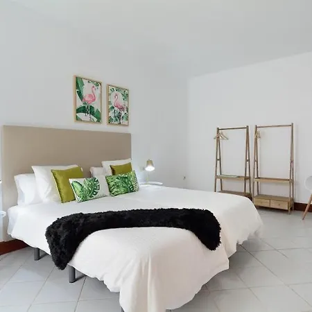 Casa Cortijo Cinco - Great 3 Bedroom - Short Walk To Marina Puerto Calero