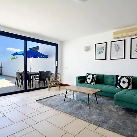 Villa Casa Cortijo Cinco - Great 3 Bedroom - Short Walk To Marina